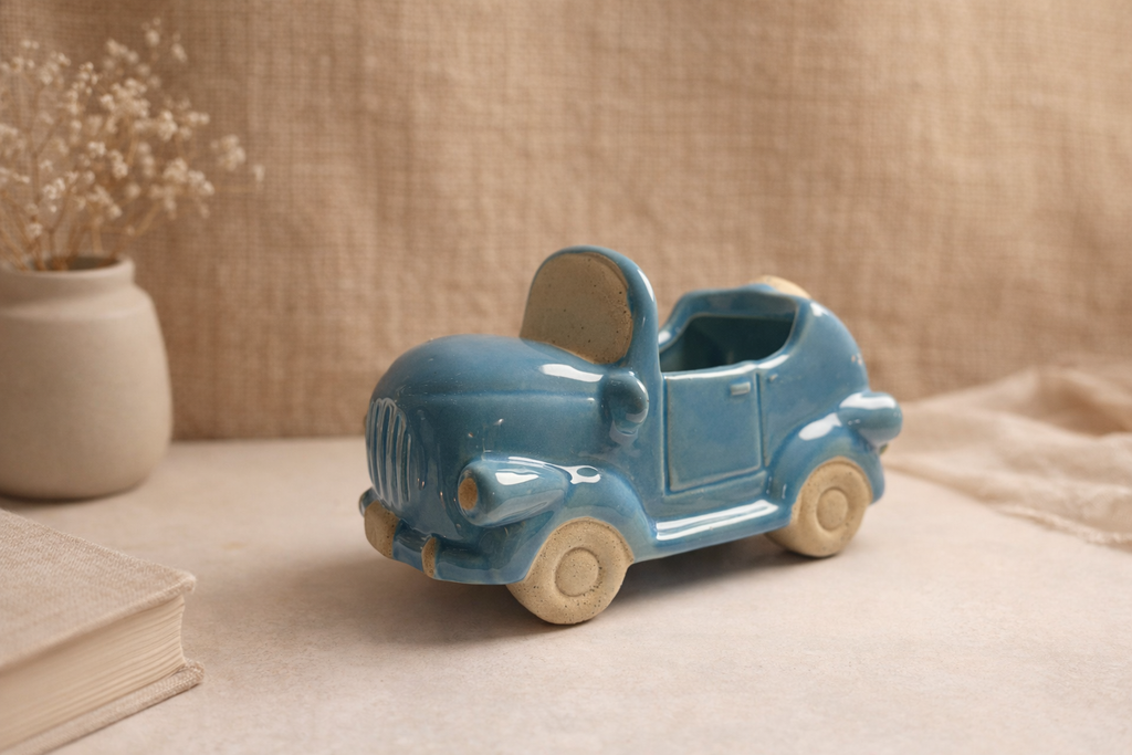 Ceramic Car Planter – Aesthetic Desk & Shelf Decor